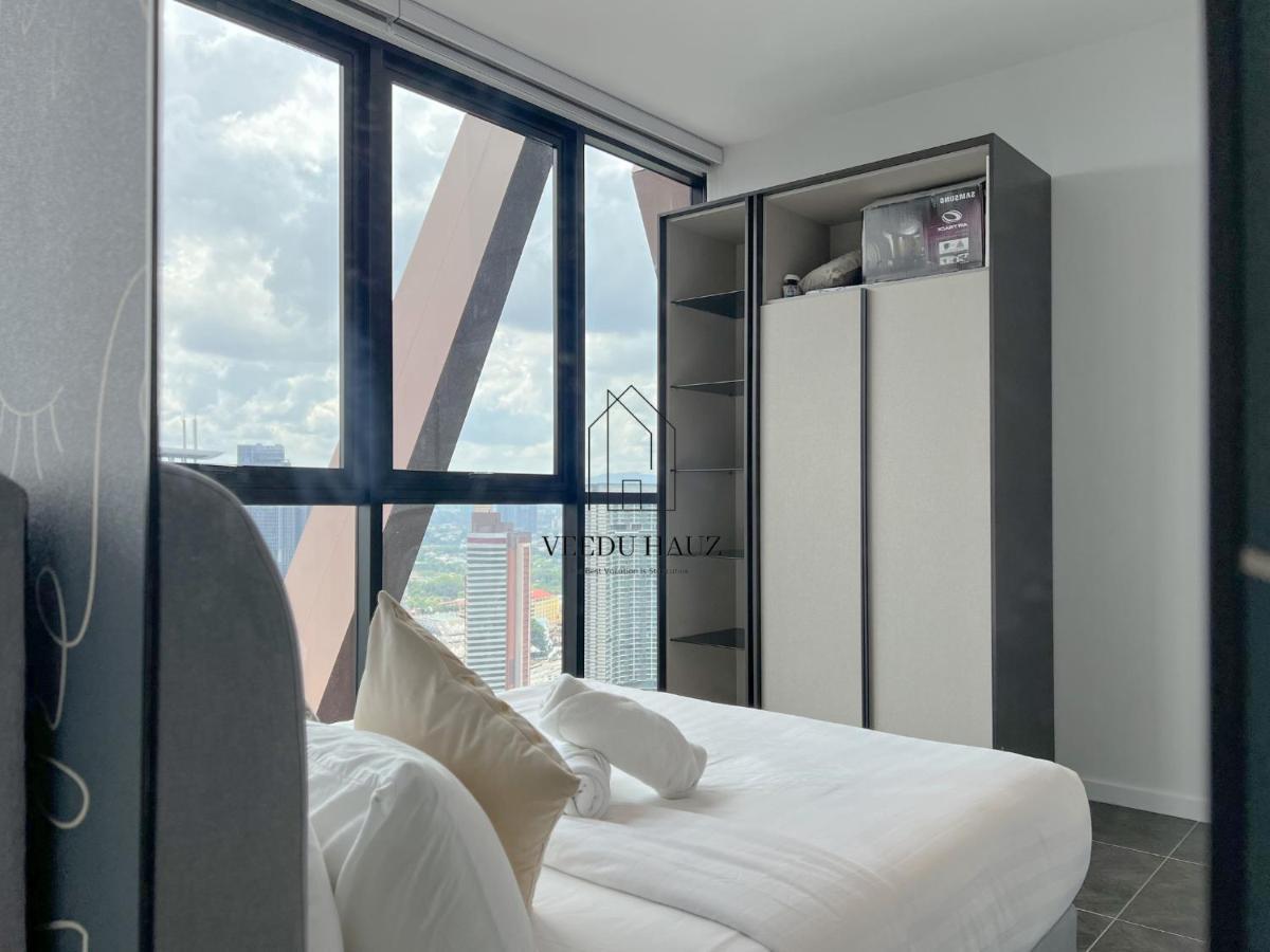 Scarletz Suites At Klcc By Veedu Hauz Kuala Lumpur Exterior photo